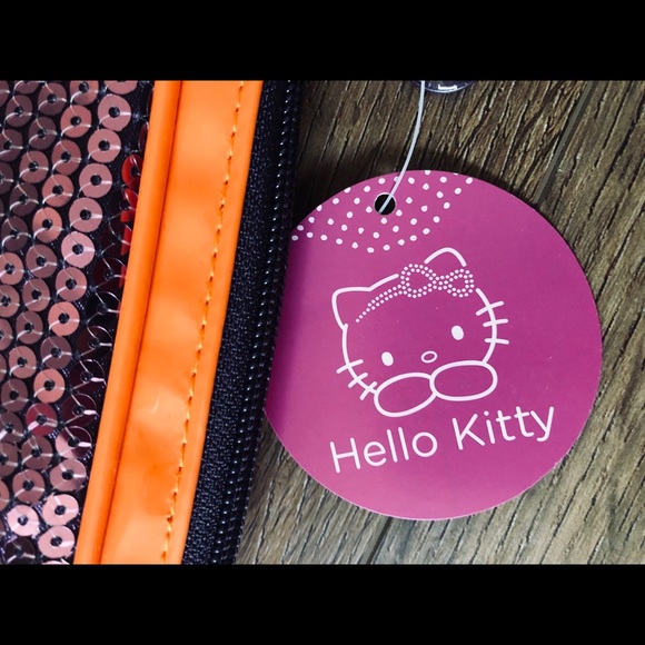 HELLO KITTY-LARGE (NWT) Purple Sequins Large iPad Sleeve - Picture 15 of 16